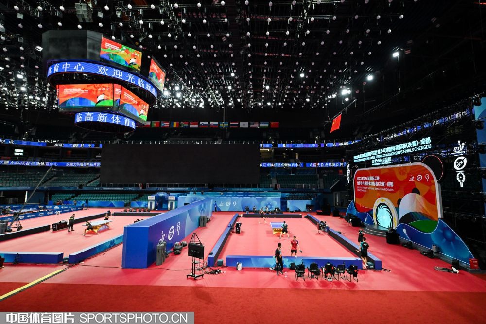 （粤港澳全运会）网球男子单打：奥运亚军张之臻战胜对手晋级